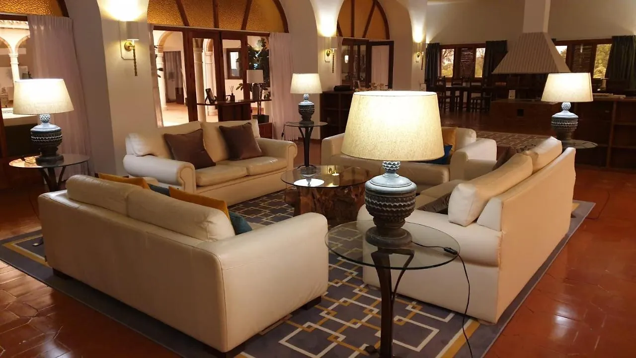 La Roca Rara - 8 Bedroom Villa Nerja Spanien
